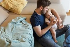 Calling All New Dads! Here’s What You Can Do to Help Your Breastfeeding Wife