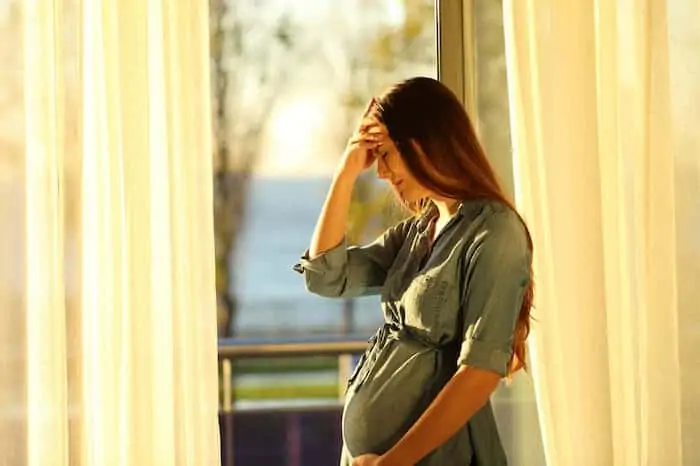 she is having labor signs