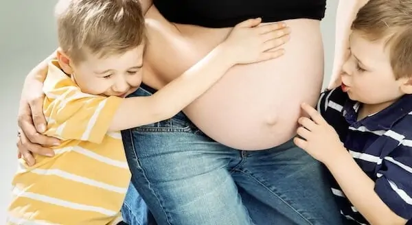 Pregnant mothers belly
