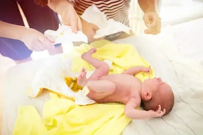 baby poops on diaper